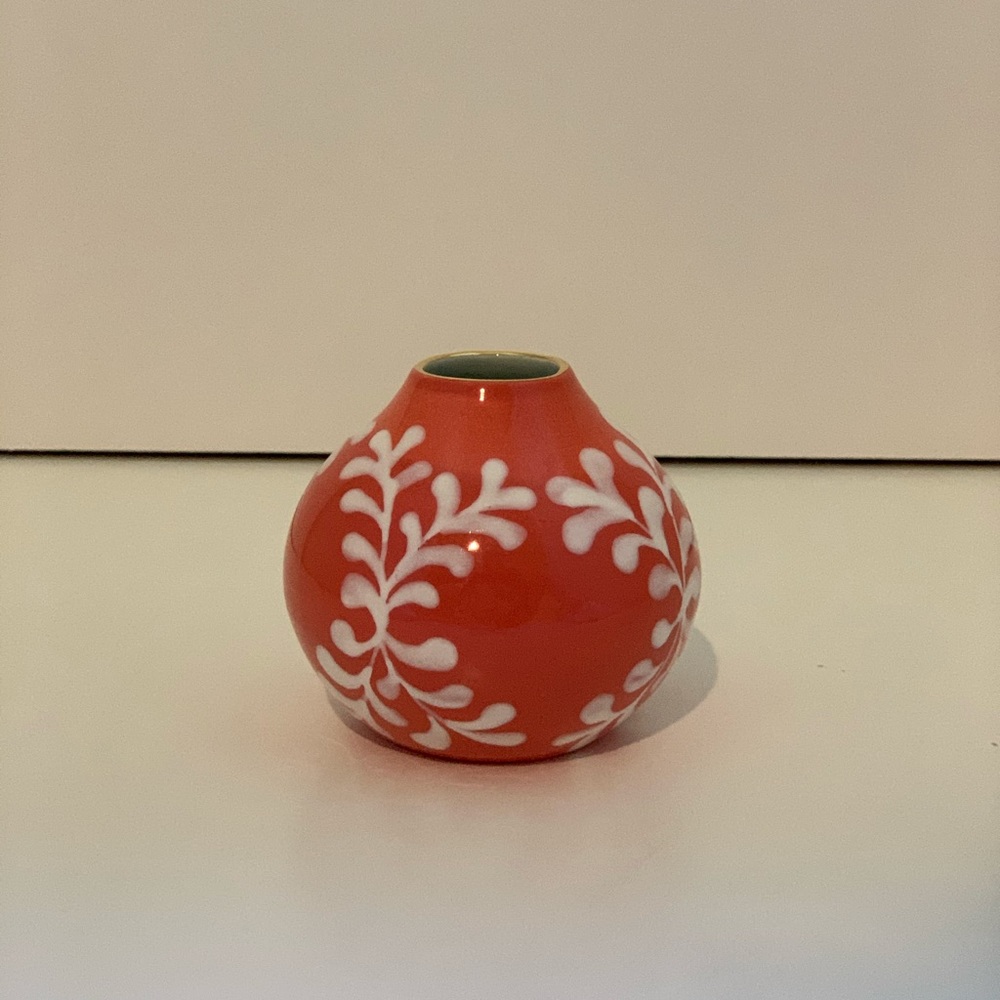 Small porcelain vase